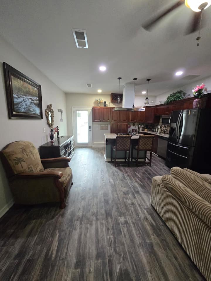 Private Basement Apartment W/ Separate Entrance - Duluth, GA