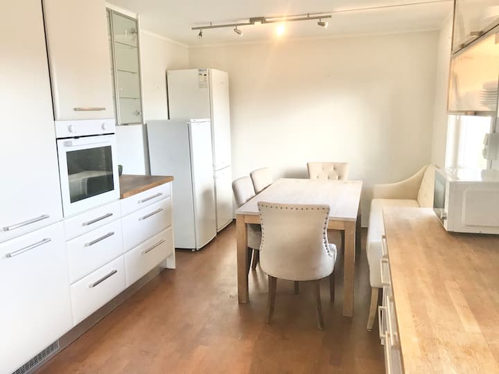 Private Room +Shared House. 16 Min To City Center - Oslo