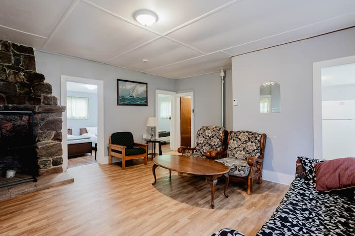 Cozy Lakeview 3-bdr Cottage In Bobcaygeon #07 - Bobcaygeon
