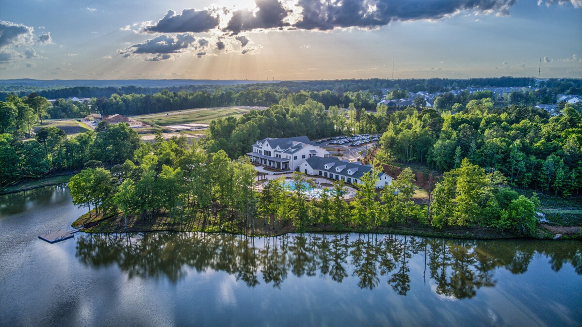 A Sweet Retreat at Twin Lakes