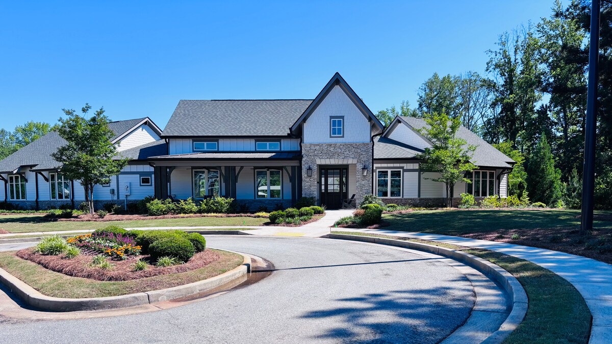 A Sweet Retreat at Twin Lakes