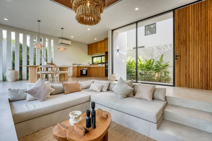 Amaya Dusk · Pool Villa · Bingin - Australia