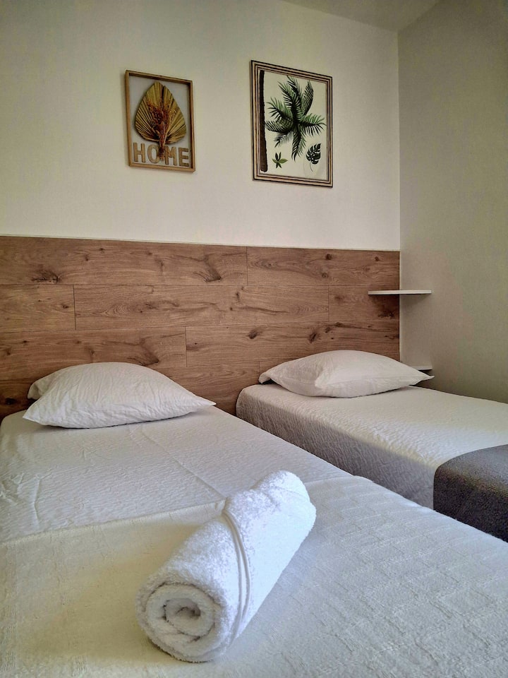 Studio Cosy Rénové – 100m De La Cure Thermale - Lamalou-les-Bains