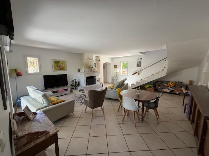 Maison Et Studio Au Cœur De La Provence - Mallemort