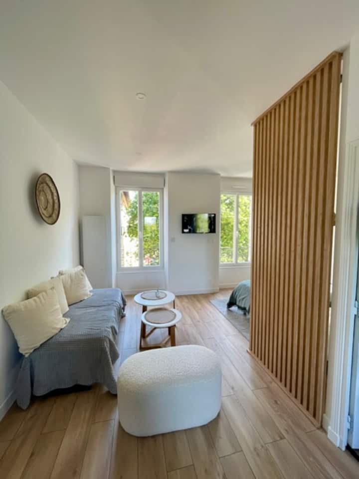 Studio Tout Confort Au Coeur Historique D'auray - Auray