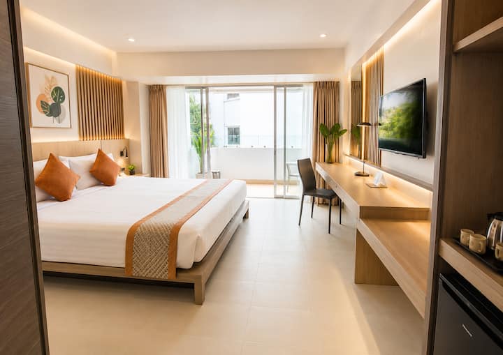 Luxury Patong Apartment • Prime Central Location - Pa Tong