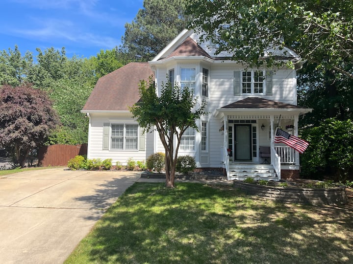Pets Ok. Pool Table. Screened Porch. Fenced Yard - エイペックス, NC
