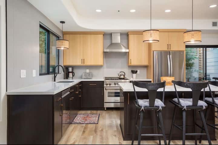 Modern San Clemente House - Walk To Beach! - 샌클레멘테
