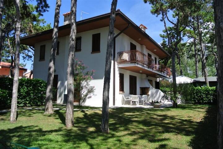 Maison De Ville Avec Jardin Privé Clôturé - Bibione