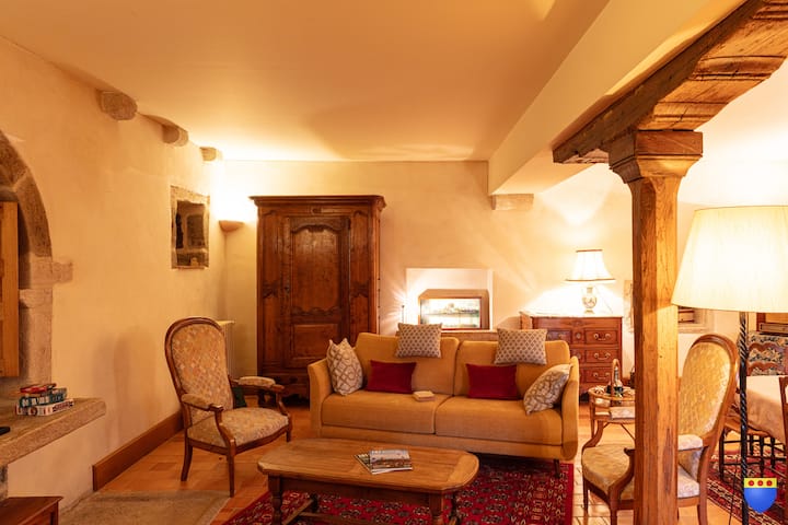 Château De Coraboeuf - Gîte De La Marquise - Nolay