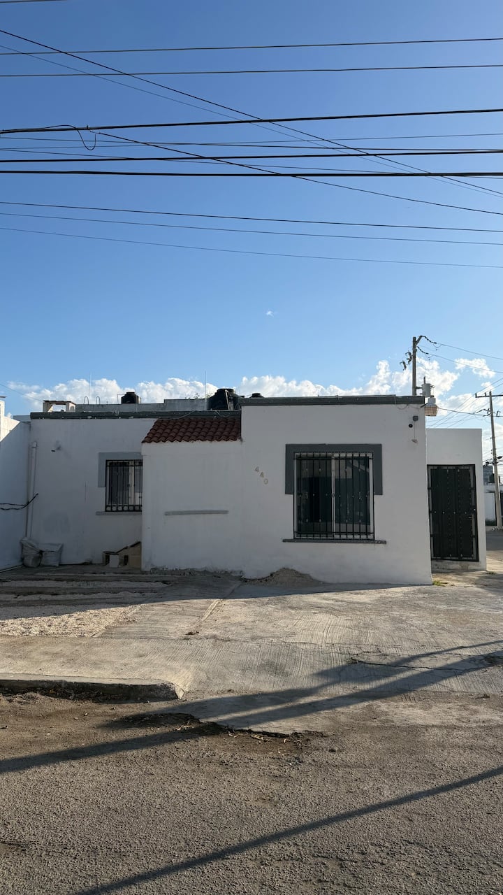 Casa 3 Recámaras Privadas Con Baño | Ideal Grupos - Mérida