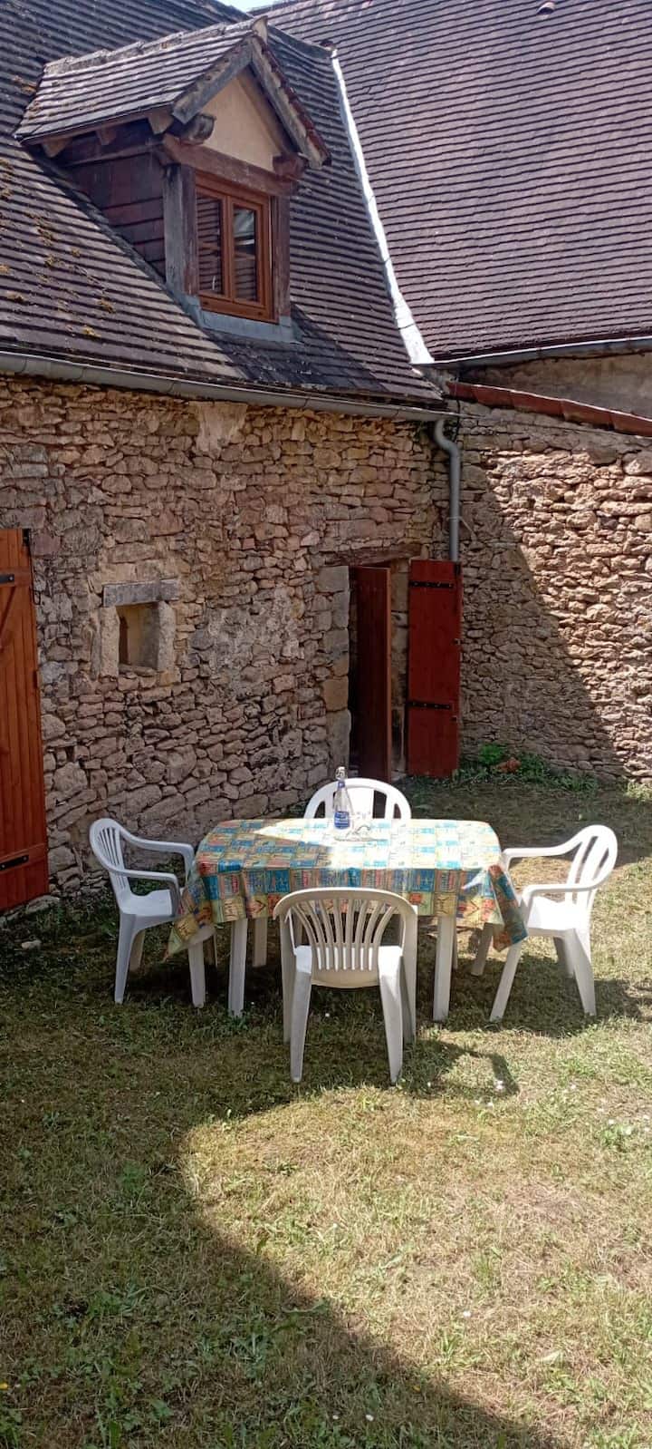 Ancienne éTable Pleine D’âme Et D’authenticité - Le Bugue