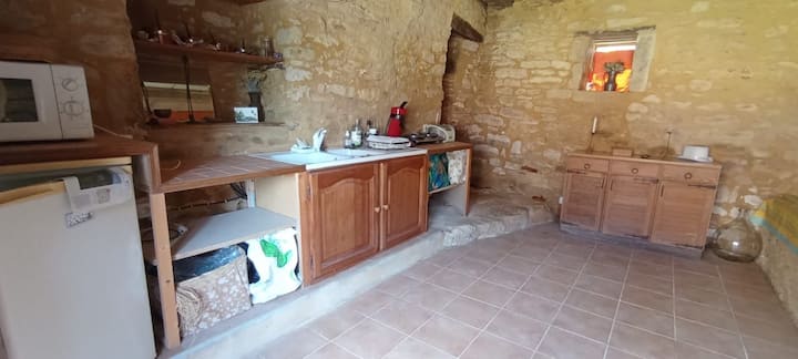 Ancienne éTable Pleine D’âme Et D’authenticité - Le Bugue