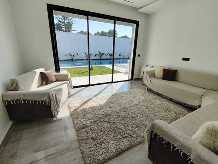 Villa Prestige à Côté Du Golf La Soukra - Tunisi