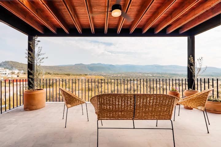 Modern 2br Apartment 5 Mins From Sma Center - San Miguel de Allende