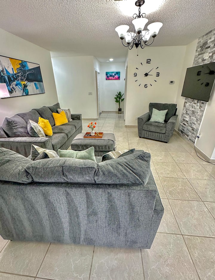 Relax & Unwind | Private Jacuzzi Near Royal Palm - Royal Palm Beach, FL