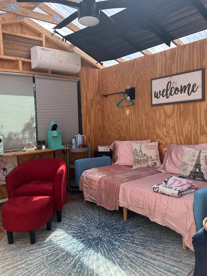 Rustic Nature Studio – Work, Sleep & Relax - Sebastian, FL