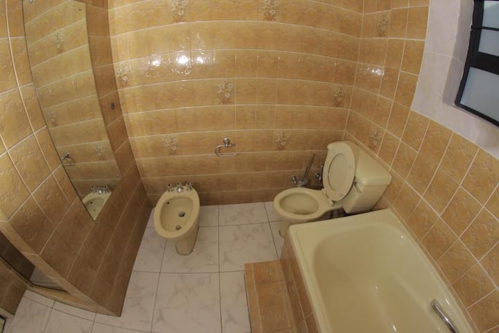 Luxury Twin Room 5 - Edenvale