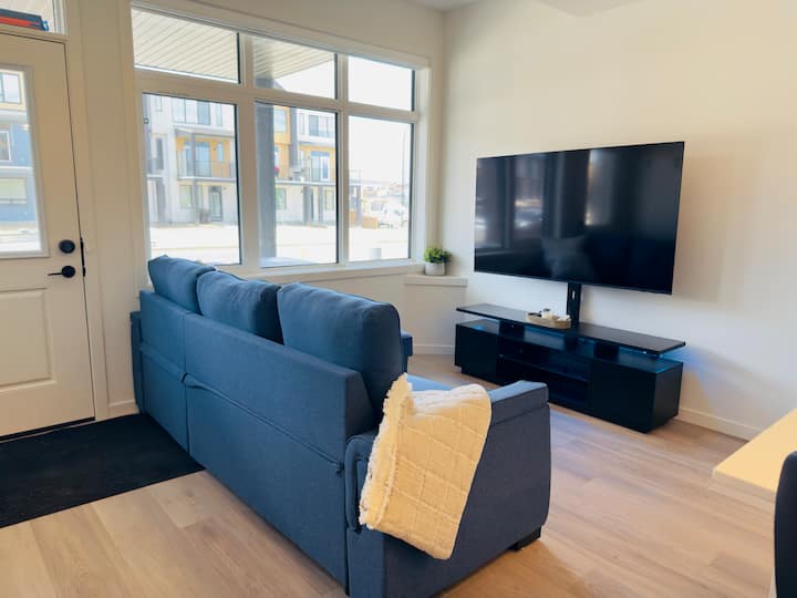 Modern Suite | Near Shopping & Airport | New Build - Beaumont
