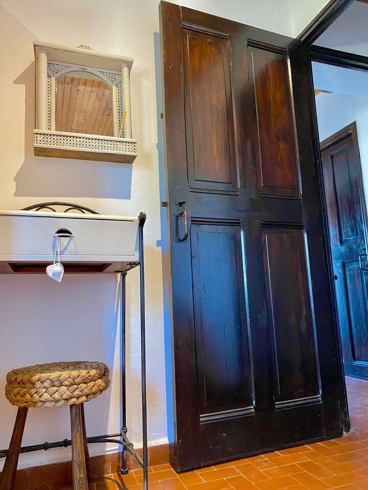 პატარა მყუდრო დეკორი 