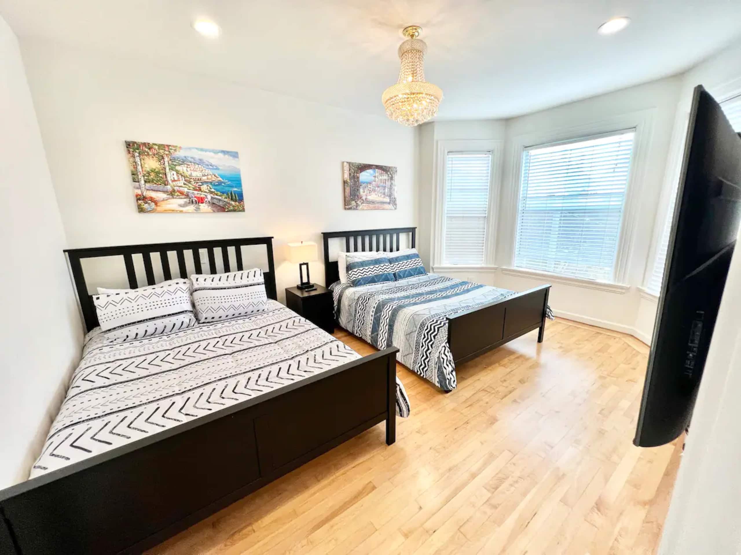 Home in San Francisco · ★5.0 · 4 bedrooms · 6 beds · 2.5 baths - Image 31