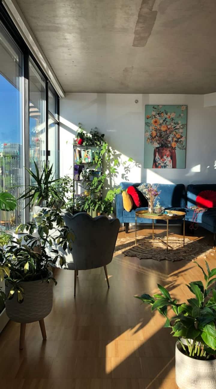 Vancouver Oasis With Stunning City & Water Views - Vancouver