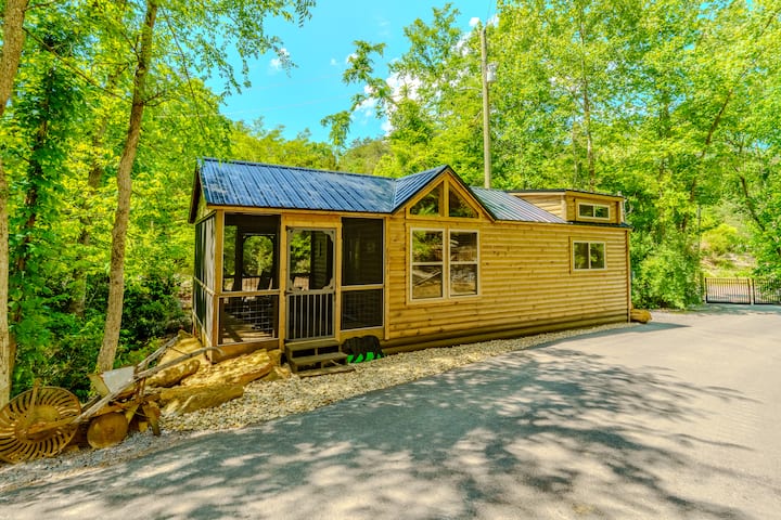 Huckleberry - Sevierville, TN