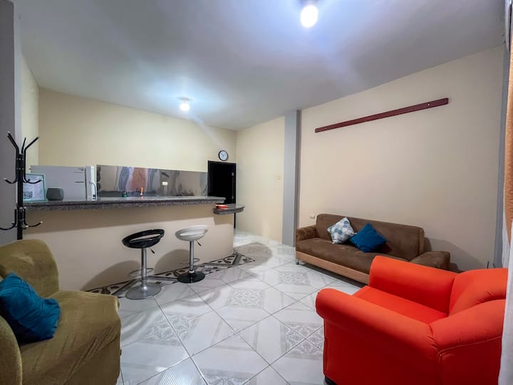 Suite Moderna Y Acogedora Con Parqueo Privado - Los Rios