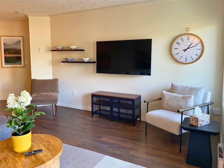 New! Spacious 1br Cook St Village Condo W/ Parking - 
