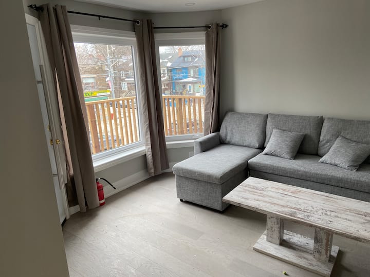 We Have Bachelors, One Bedroom Apartments - Toronto