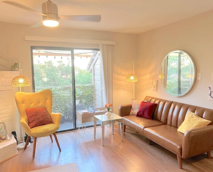 Peaceful & Walkable Condo In Dallas - Dallas, TX