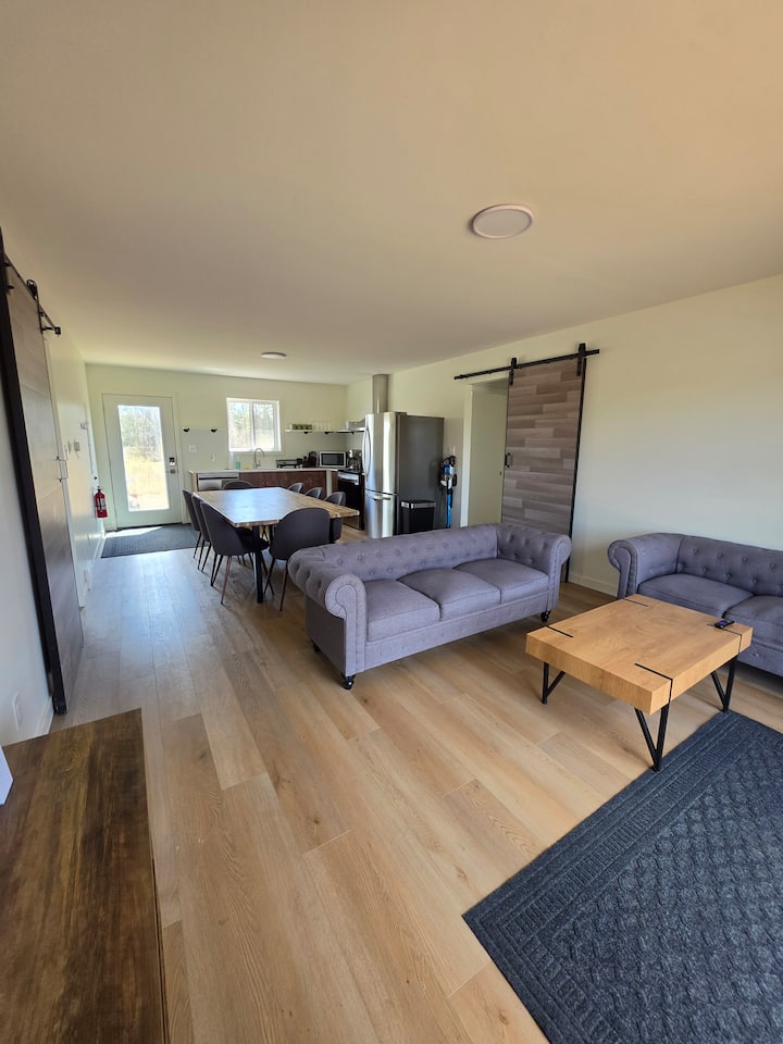 Sweet Escape, Brand New Just Min From Falcon Lake - Manitoba