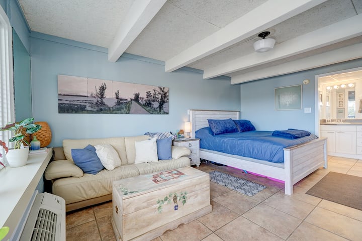Beautiful Waterway View W/parking *No Service Fee! - Wrightsville Beach, NC