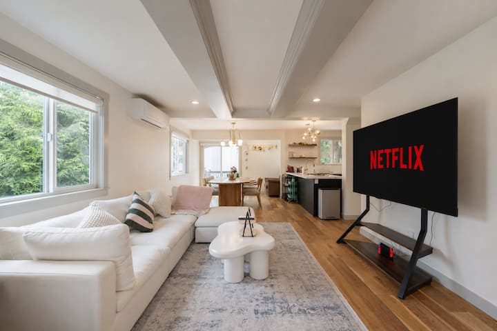 4br Spacious Home | Ev Charger | Near Green Lake - Seattle, WA