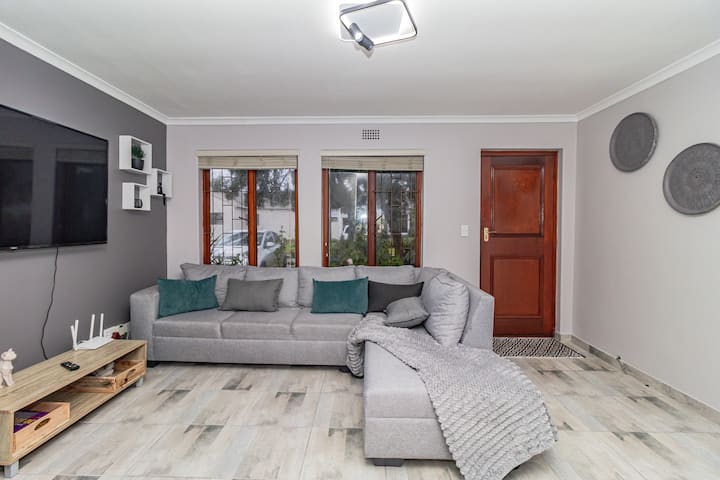 Ruby On Hamilton - Western Cape