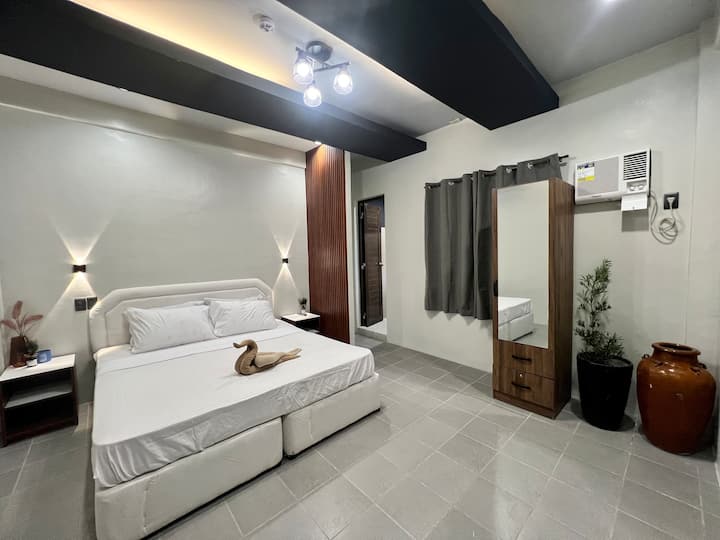 100 Sq.m. 2-br Family Suite In Downtown Koronadal - Koronadal City