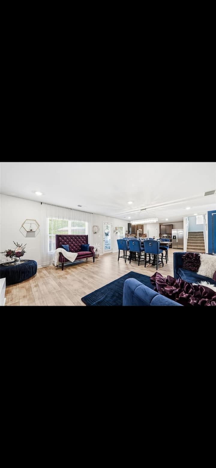 Quiet 5 Bedroom 3 Bath Standout. - Covington, GA