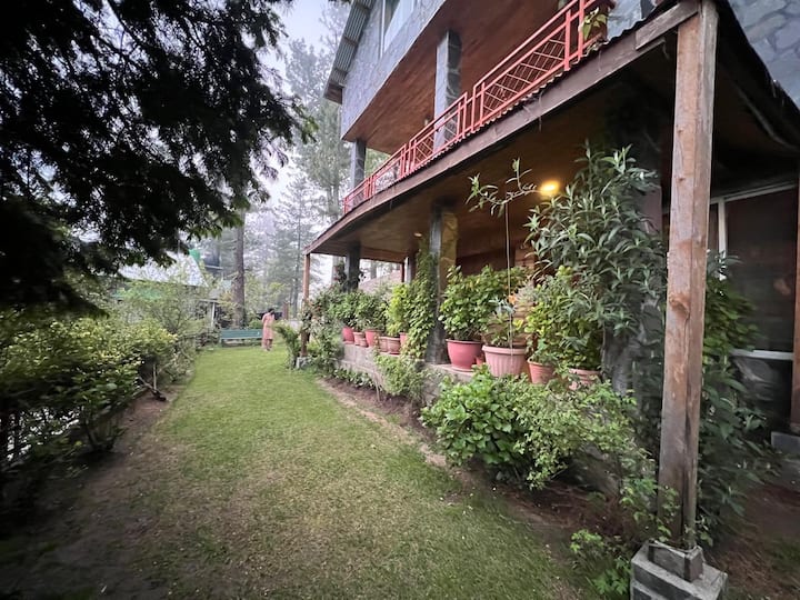 Haven Lodge Mushkpuri Heights, 5br Holiday Home - Pakistan