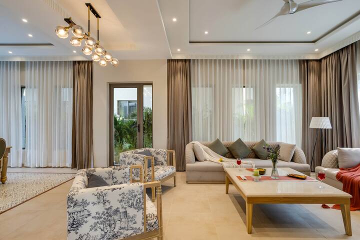 Living room image 3