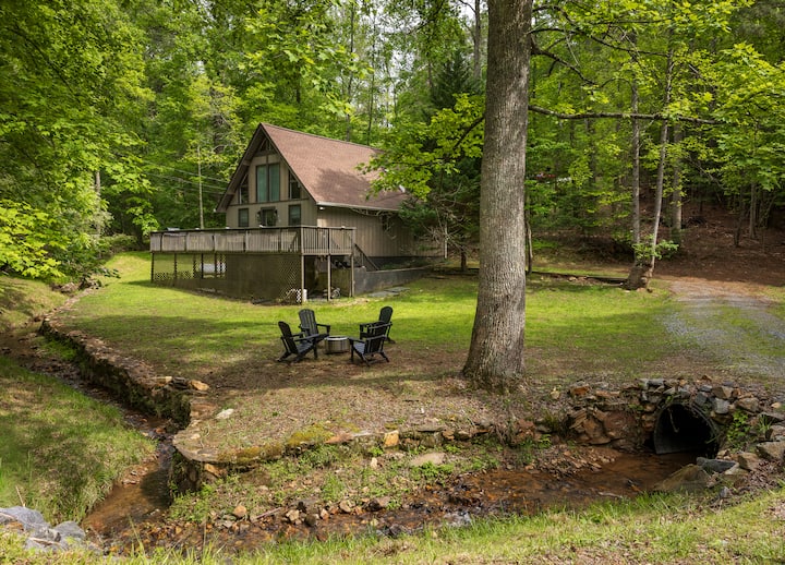 A-frame Creekside Retreat By Edgewoods - Ellijay, GA