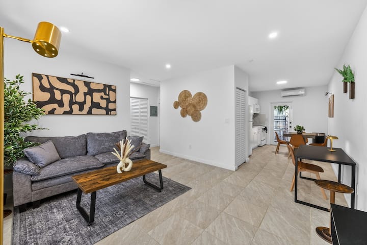 15 Min To Beach | 2 Queen Beds | Free Parking (U1) - Miami