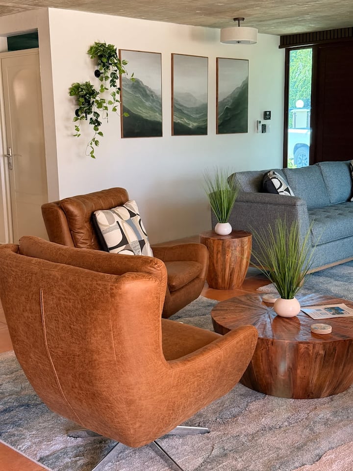 1st floor living room