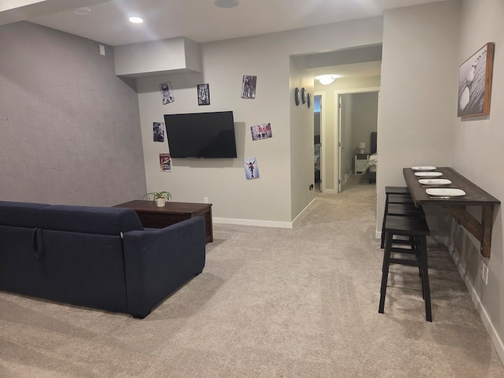 Cozy 2br Near Parks & Paths • 17 Min To Airport - Airdrie