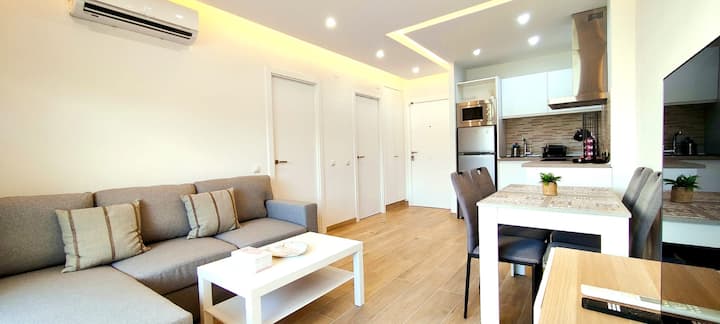"Home" Away From Home In Benalbeach, Benalmadena - Benalmádena