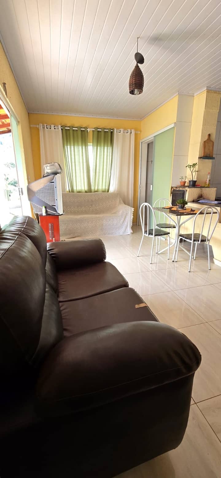 Casa De Campo Com Linda Vista E Que Aceita Pets - Caldas