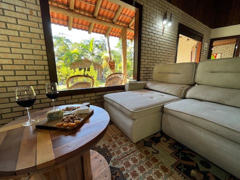 Successful Airbnb property: Ranch with Lake, Fireplace and Party Room! in Tijucas