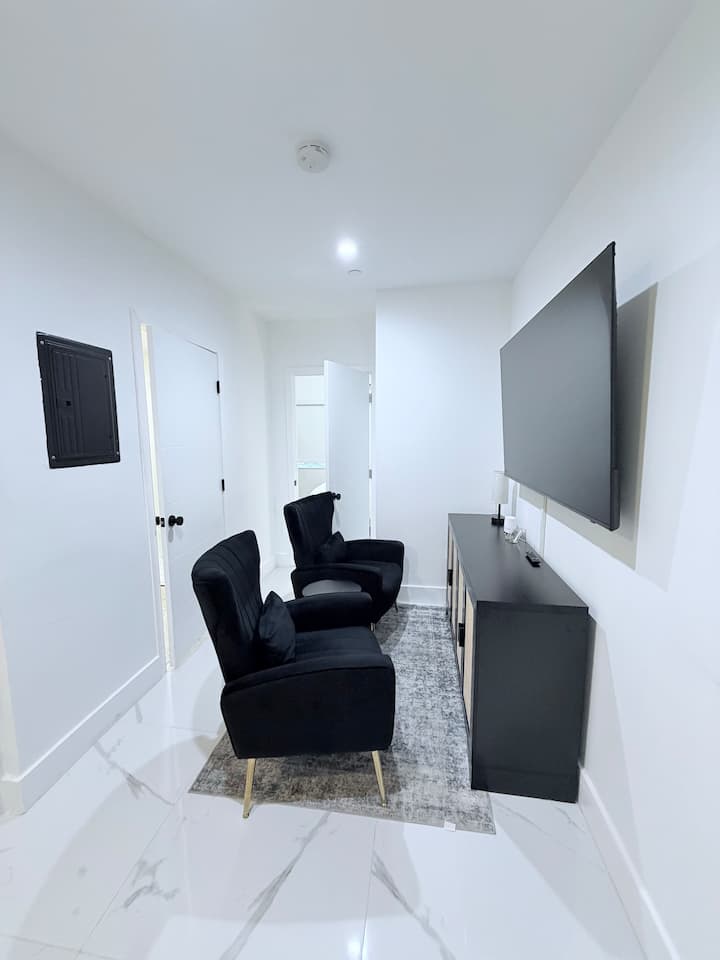 Private Apartment 2 Bedroom & Kitchen, Tavernier - Key Largo, FL
