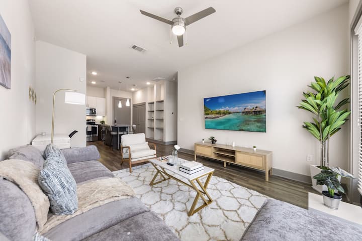 Lakewood King Bed 1br + Gated Parking + Pool + Gym - Dallas, TX