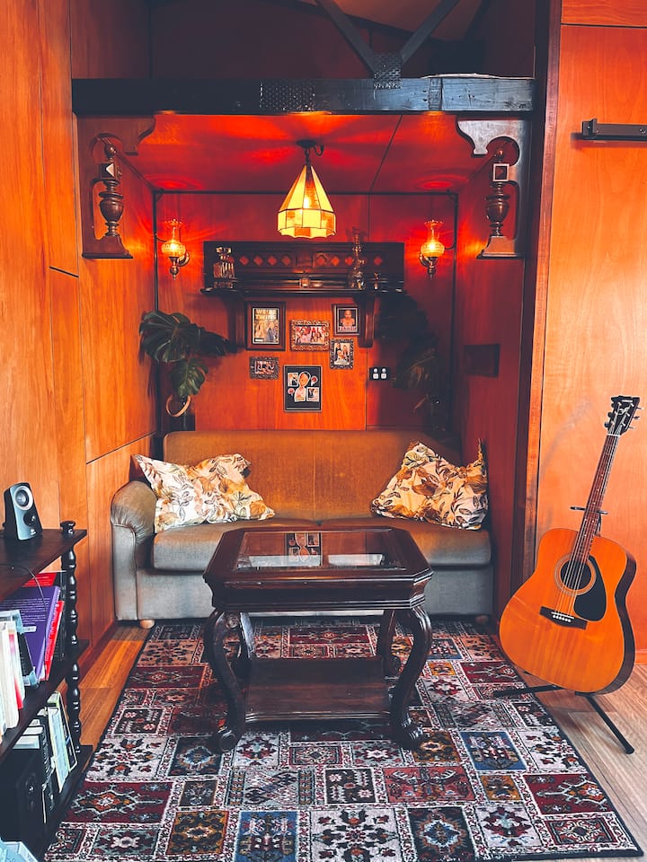 Character Loft Studio With Private Spa - Lyttelton