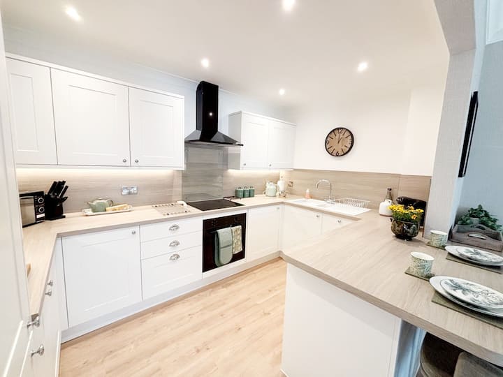 The Forbes Ground Floor Suite At The Corbyn Apartm - Torquay